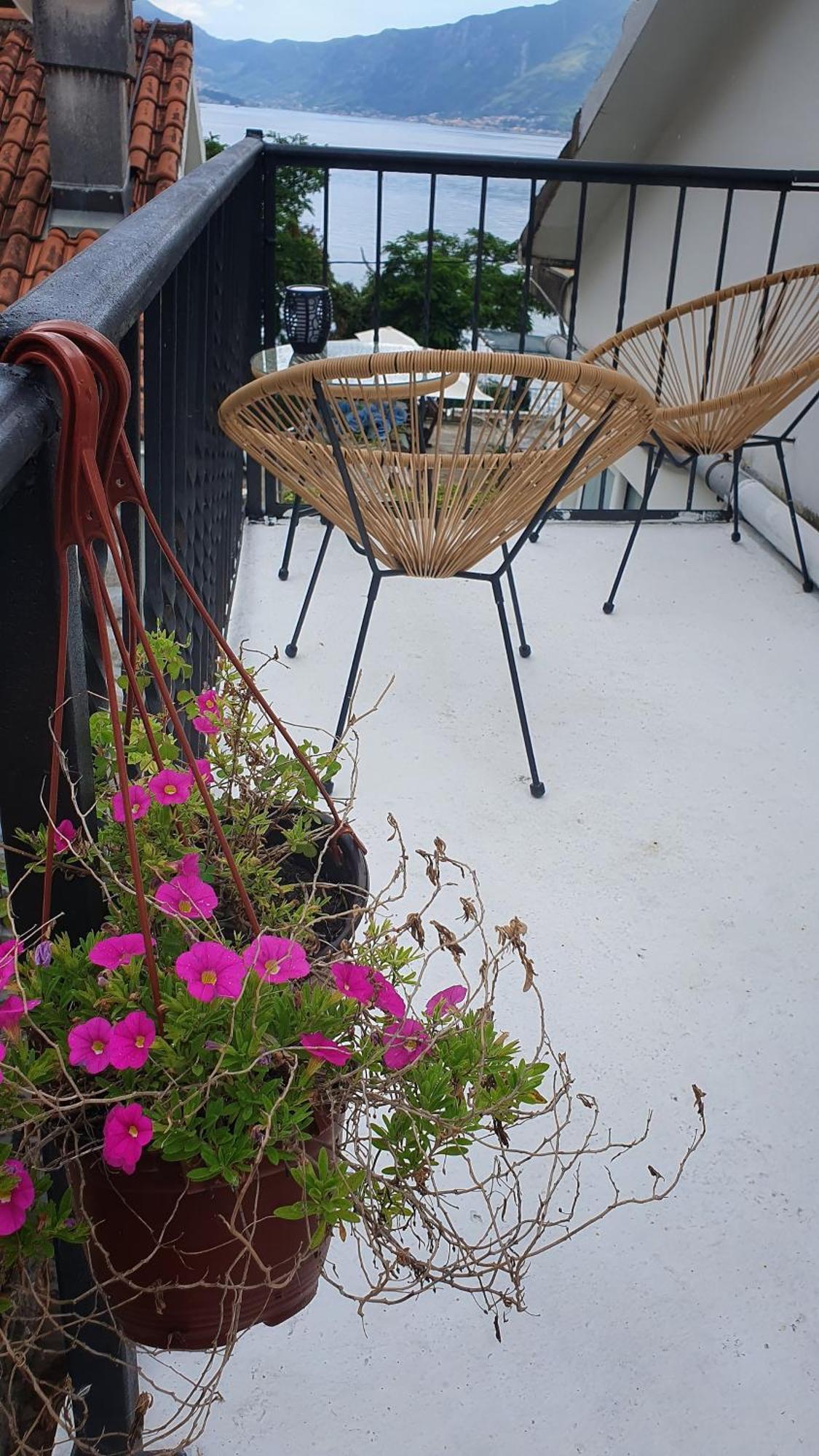Sea Side Apartment Котор Стая снимка